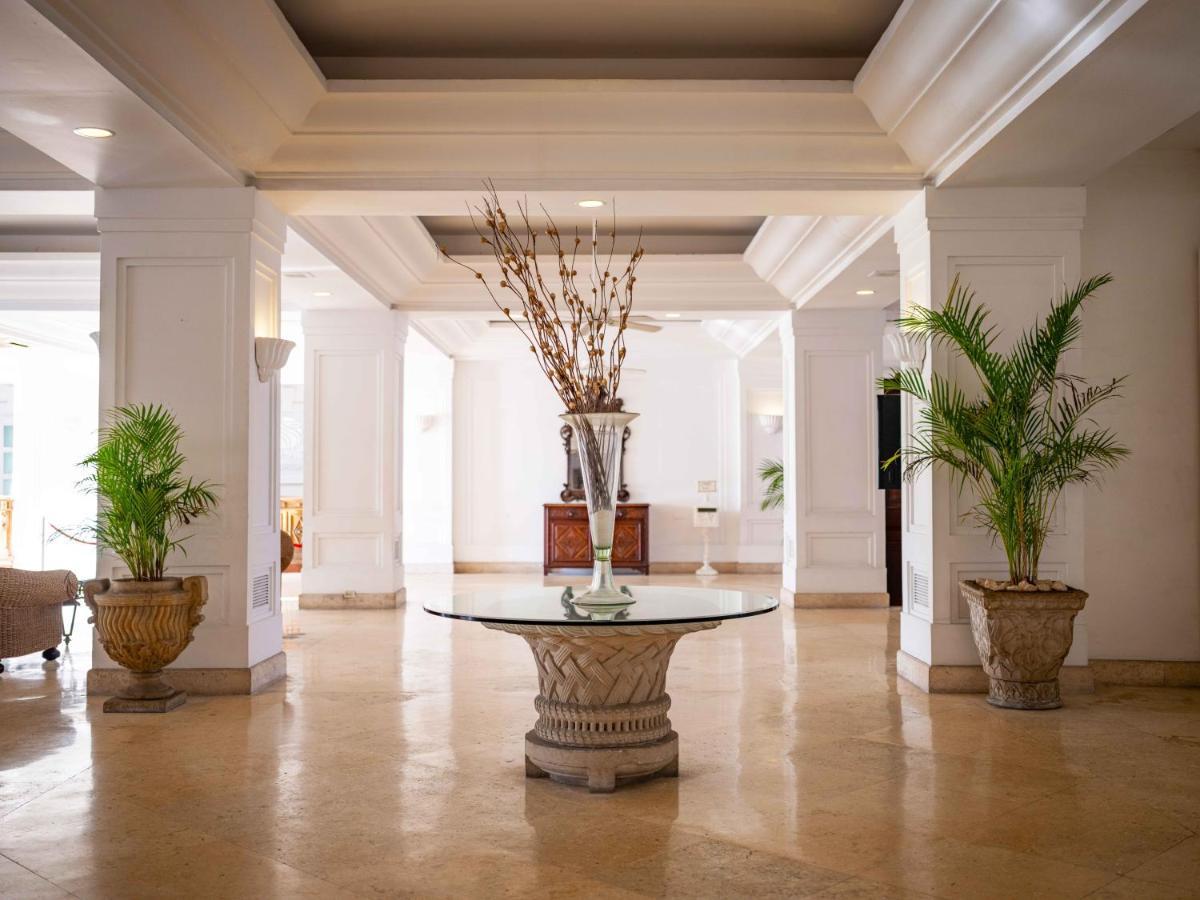 Las Hadas By Brisas مانزانيلو المظهر الخارجي الصورة The lobby of the hotel