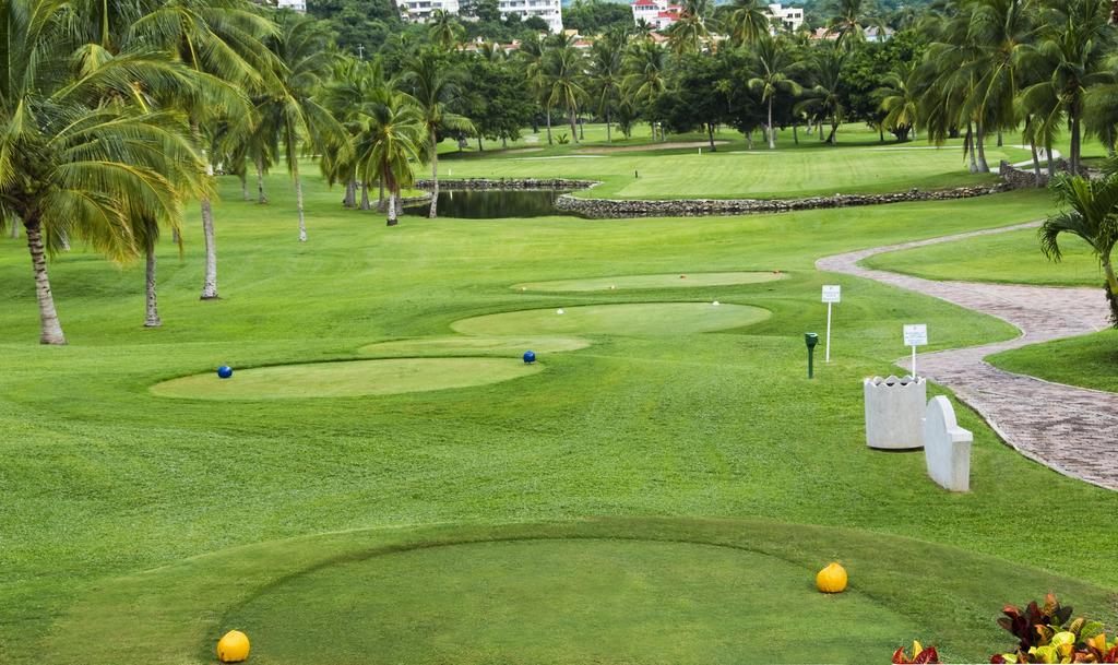 Las Hadas By Brisas مانزانيلو المظهر الخارجي الصورة Golf course at Hard Rock Hotel