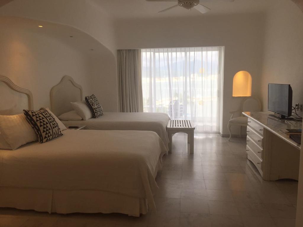 Las Hadas By Brisas مانزانيلو المظهر الخارجي الصورة A room at the hotel