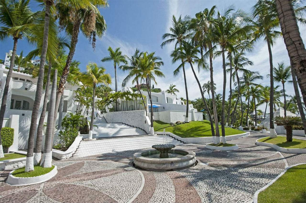 Las Hadas By Brisas مانزانيلو المظهر الخارجي الصورة The resort's main entrance